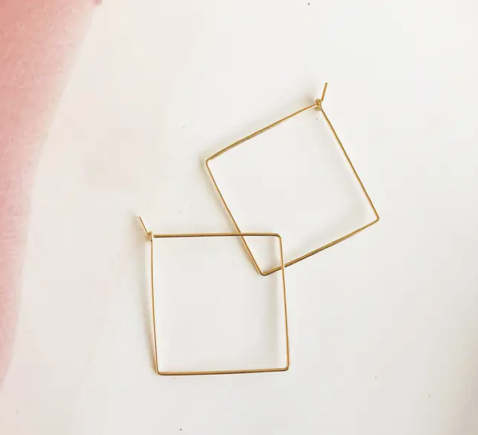 Token Square Hoops