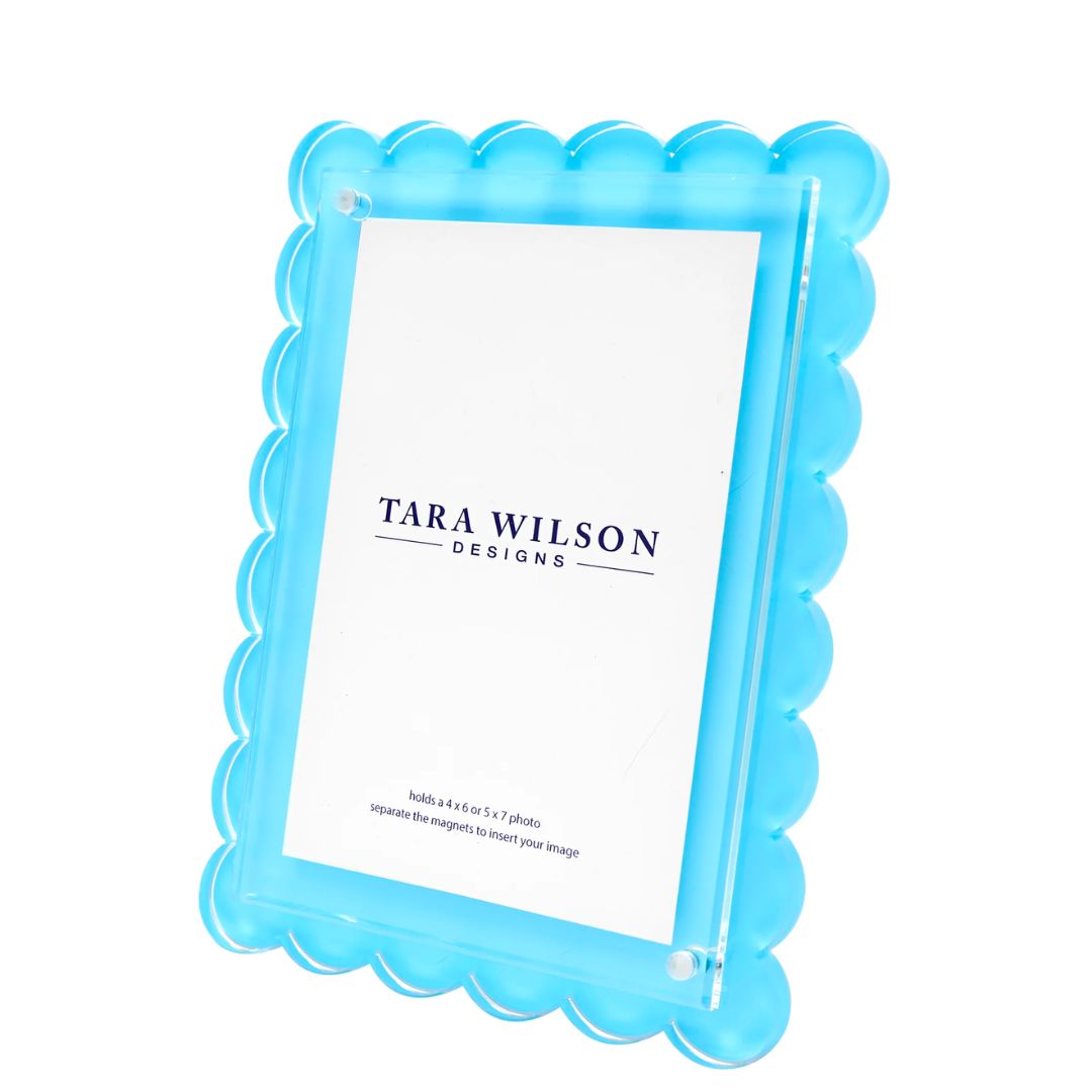 Scalloped Edge Frames
