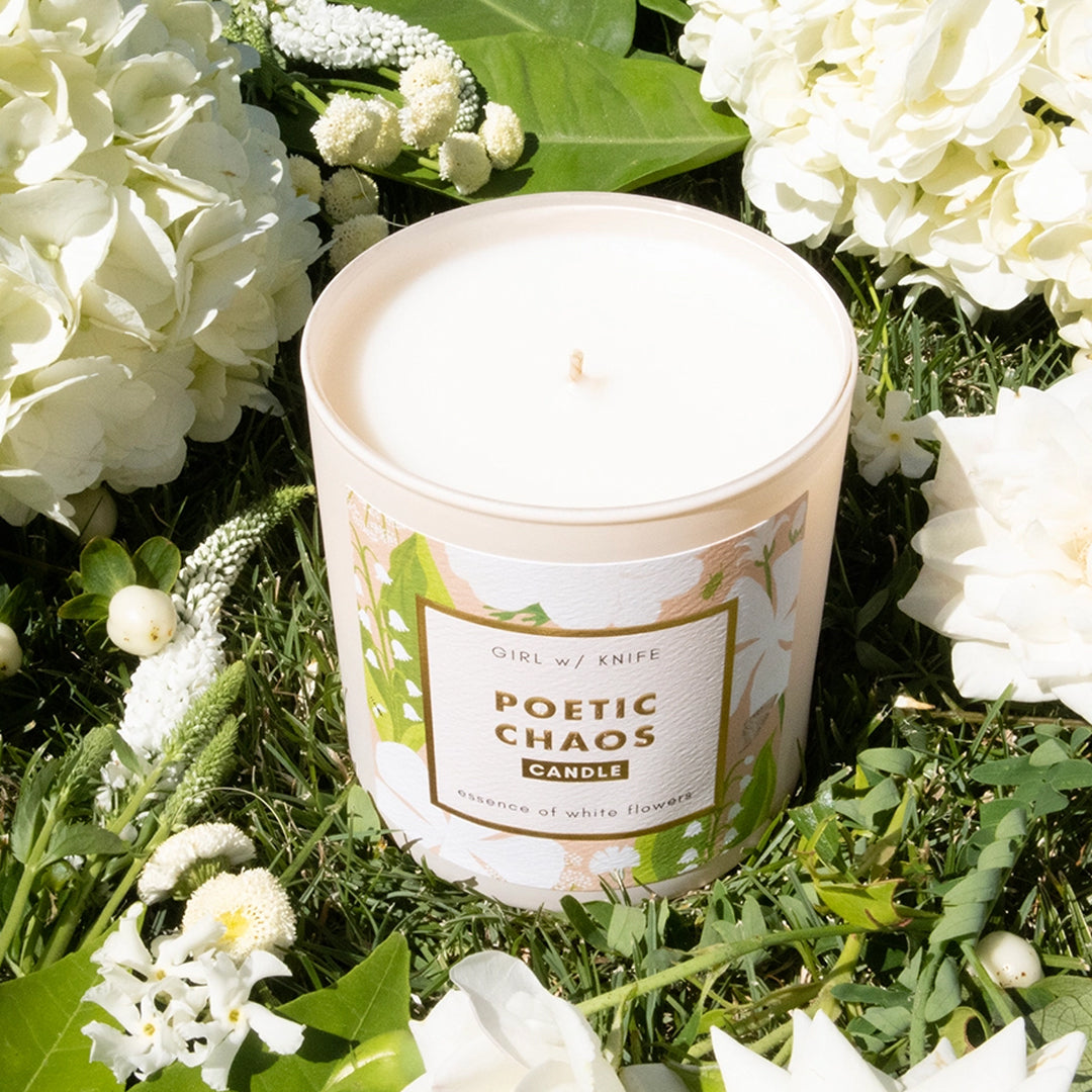 Poetic Chaos Candle - Essence of White Flowers